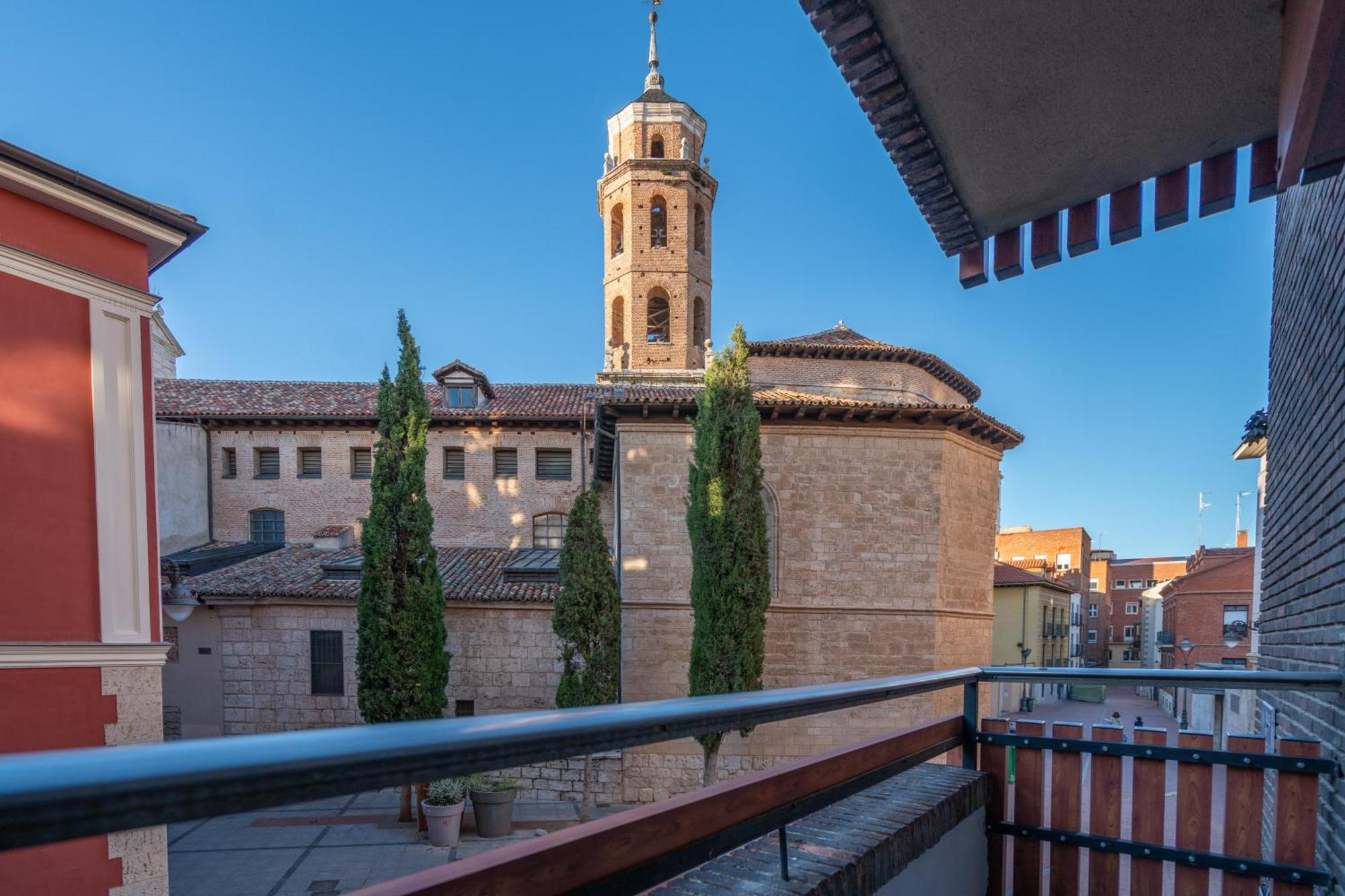Wow Apartamentos Valladolid Exteriér fotografie
